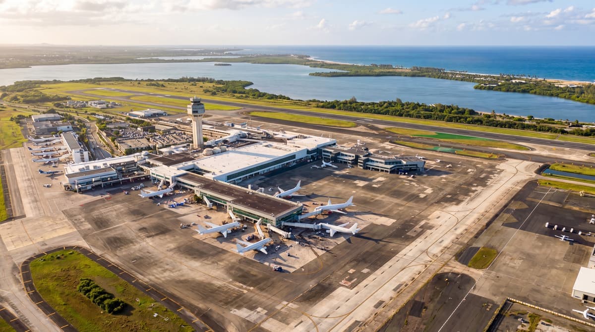 Flights to Puerto Rico: Which Airport, the New 2026 Routes, and When to Book